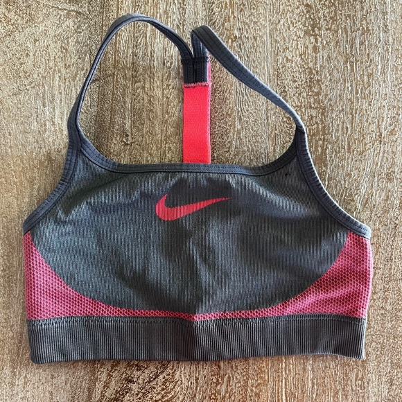 Nike Other - Girls Nike sports bra